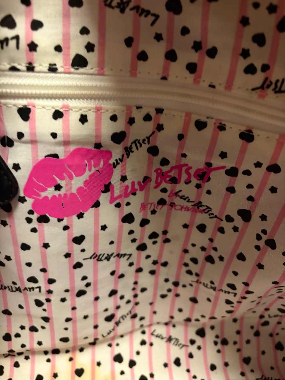 Betsey Johnson Weekender and Wrislet (2 Pieces) Multicolor LUV Logo - Picture 11 of 13